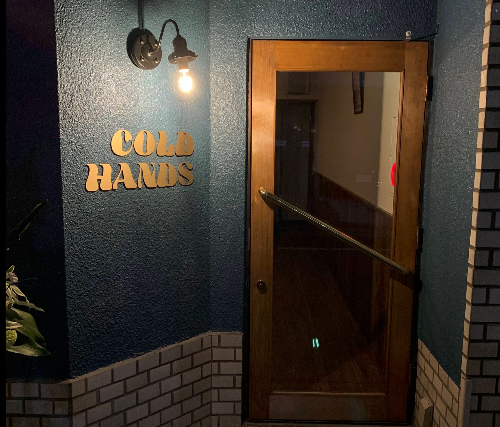 COLD HANDS・コールドハンズ 店内写真